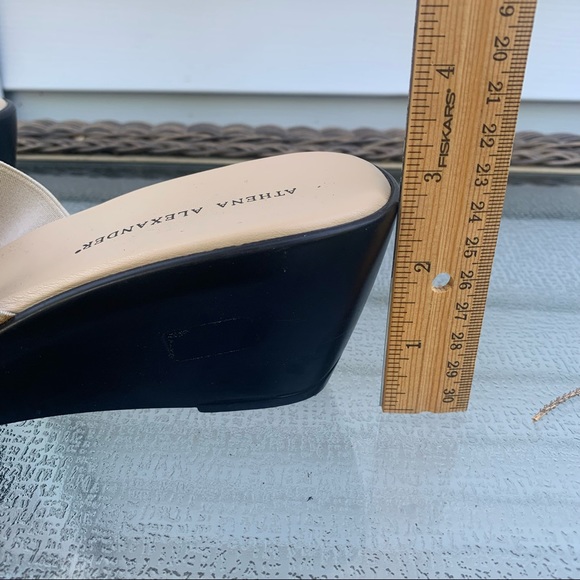 Athena Alexander Wedge Sandals. Women’s 10. - Picture 6 of 10